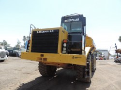 CAMION FUERA DE CARRETERA CAT D400E 0455-13